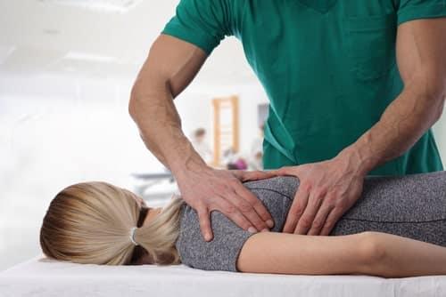 chiropractic services with a doctor